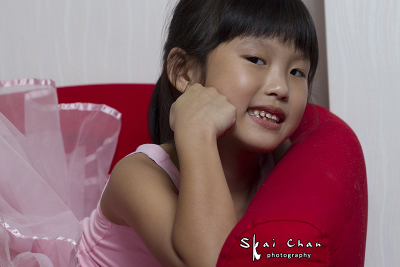Indoor children photoshoot session with Dchane at Joyous Nails Seng Kang Indoor children photoshoot session with Dchane at Joyous Nails Seng Kang