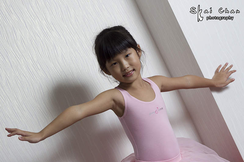 Indoor children photoshoot session with Dchane at Joyous Nails Seng Kang Indoor children photoshoot session with Dchane at Joyous Nails Seng Kang