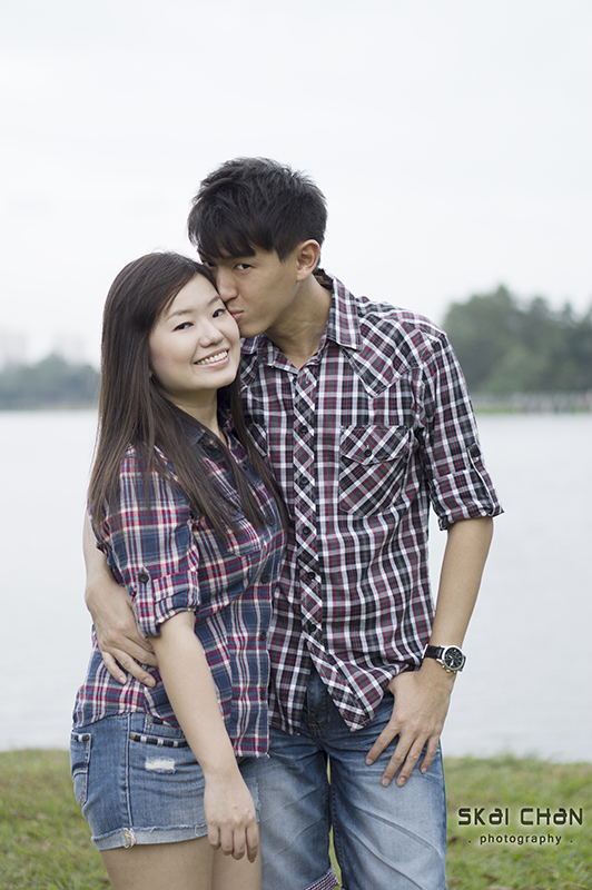 Creative and cute outdoor couple photoshoot session with Derrick and Ariel at Jurong Lake Gardens Creative and cute outdoor couple photoshoot session with Derrick and Ariel at Jurong Lake Gardens