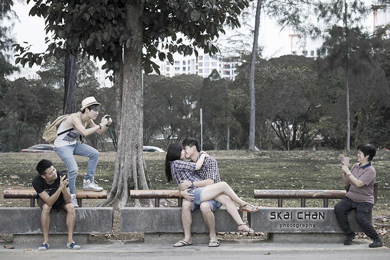 Creative and cute outdoor couple photoshoot session with Derrick and Ariel at Jurong Lake Gardens Creative and cute outdoor couple photoshoot session with Derrick and Ariel at Jurong Lake Gardens