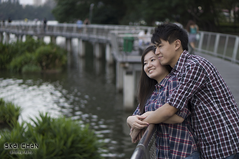 Creative and cute outdoor couple photoshoot session with Derrick and Ariel at Jurong Lake Gardens Creative and cute outdoor couple photoshoot session with Derrick and Ariel at Jurong Lake Gardens
