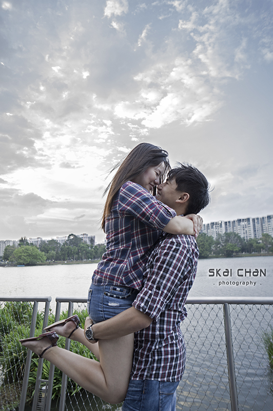 Creative and cute outdoor couple photoshoot session with Derrick and Ariel at Jurong Lake Gardens Creative and cute outdoor couple photoshoot session with Derrick and Ariel at Jurong Lake Gardens