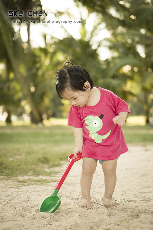 Outdoor children photoshoot at Tanjong Beach (Sentosa) Outdoor children photoshoot at Tanjong Beach (Sentosa)