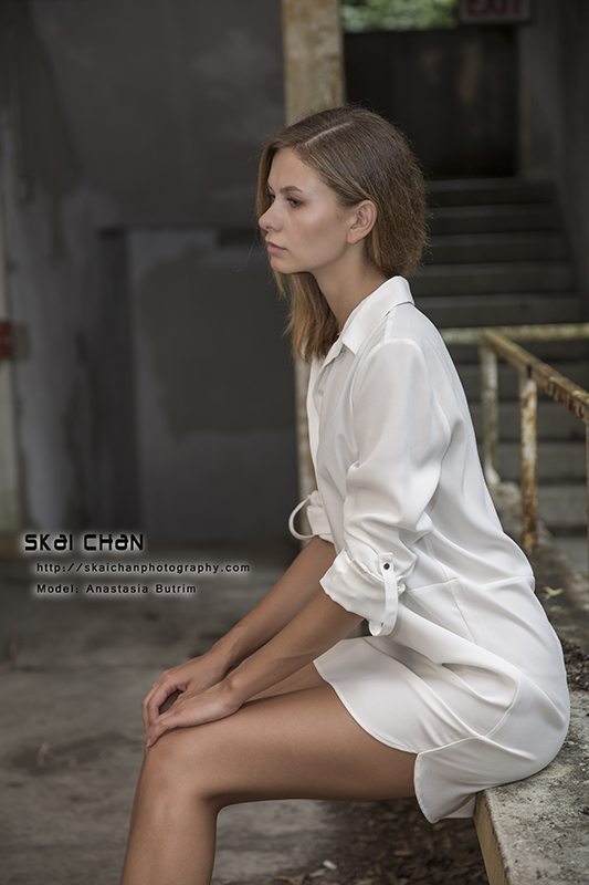 Fashion photoshoot session with Anastasia Butrim at Abandoned House Fashion photoshoot session with Anastasia Butrim at Abandoned House