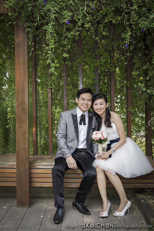 Pre-Wedding photoshoot session with Peter and Peiwei at Registries of Marriages Singapore, Fort Canning Park Pre-Wedding photoshoot session with Peter and Peiwei at Registries of Marriages Singapore, Fort Canning Park
