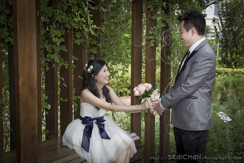 Pre-Wedding photoshoot session with Peter and Peiwei at Registries of Marriages Singapore, Fort Canning Park Pre-Wedding photoshoot session with Peter and Peiwei at Registries of Marriages Singapore, Fort Canning Park