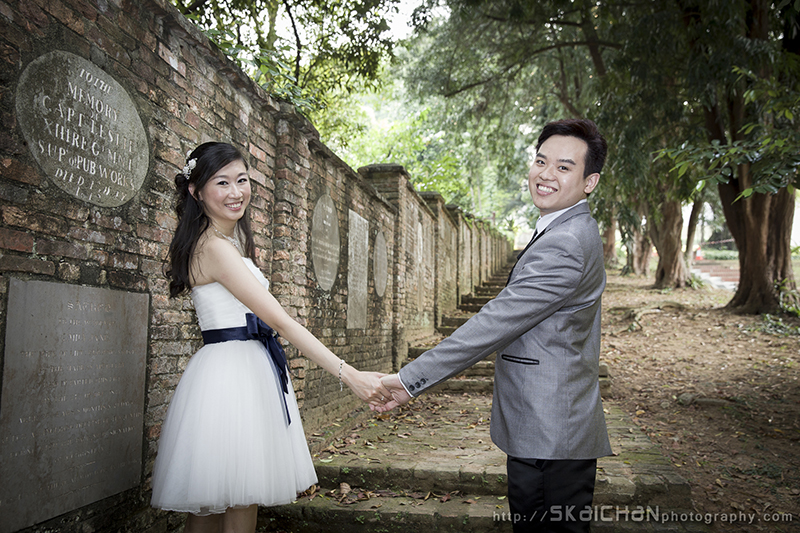 Pre-Wedding photoshoot session with Peter and Peiwei at Registries of Marriages Singapore, Fort Canning Park Pre-Wedding photoshoot session with Peter and Peiwei at Registries of Marriages Singapore, Fort Canning Park