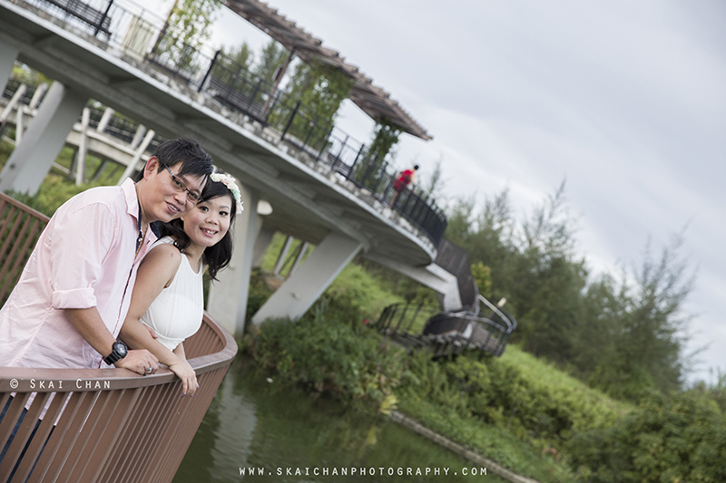 Pre-Wedding photoshoot session with Terry & Lynwen at Punggol Waterway Pre-Wedding photoshoot session with Terry & Lynwen at Punggol Waterway