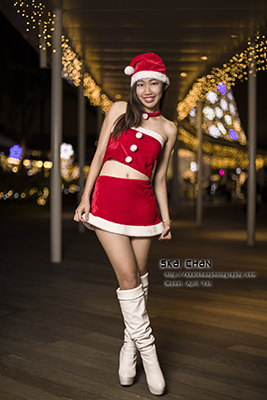 Outdoor Night Christmas Santarina Themed Photoshoot - April @ Rooftop, Vivocity