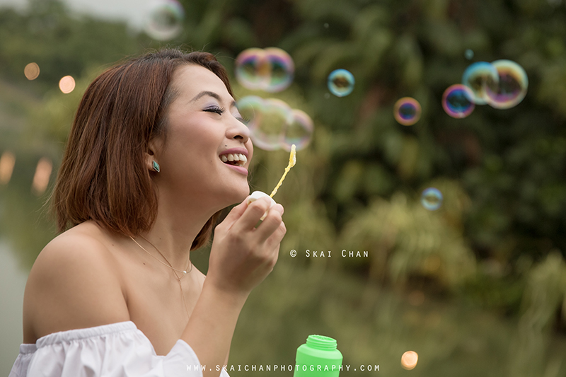 Bubble themed portrait photoshoot session with Marjorie Lining at Dragonfly Lake, Gardens by the Bay Bubble themed portrait photoshoot session with Marjorie Lining at Dragonfly Lake, Gardens by the Bay