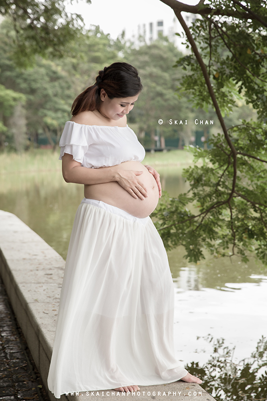 Maternity/Pregnancy portrait photoshoot session with Monica Weng-Ong at Punggol Park Maternity/Pregnancy portrait photoshoot session with Monica Weng-Ong at Punggol Park