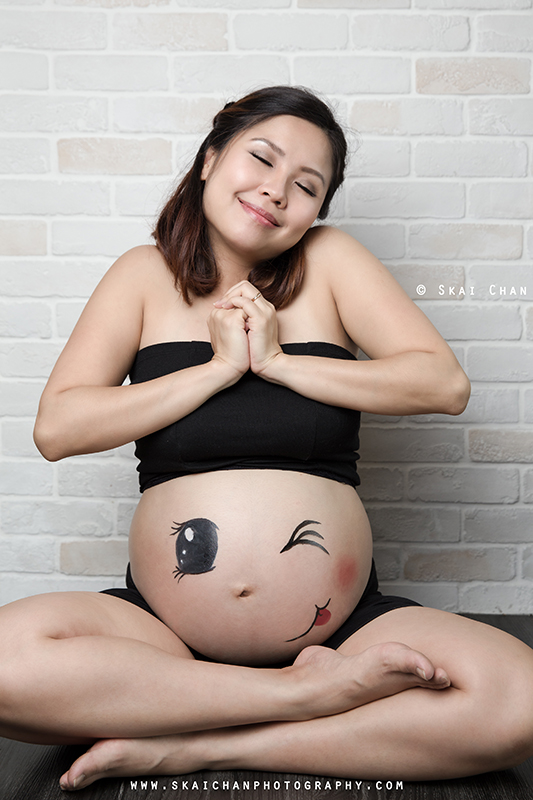 Bodypaint maternity/pregnancy photoshoot session with Monica Weng-Ong at Indoor Bodypaint maternity/pregnancy photoshoot session with Monica Weng-Ong at Indoor