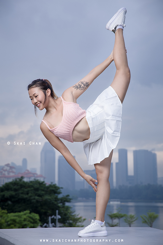 Cheerleading & dance photoshoot session with Jasmine Tan at Kallang Wave Mall Cheerleading & dance photoshoot session with Jasmine Tan at Kallang Wave Mall
