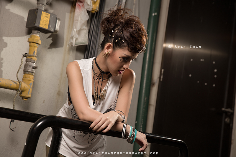 Dark gothic themed photoshoot session with Constance Huang at Boat Quay Dark gothic themed photoshoot session with Constance Huang at Boat Quay