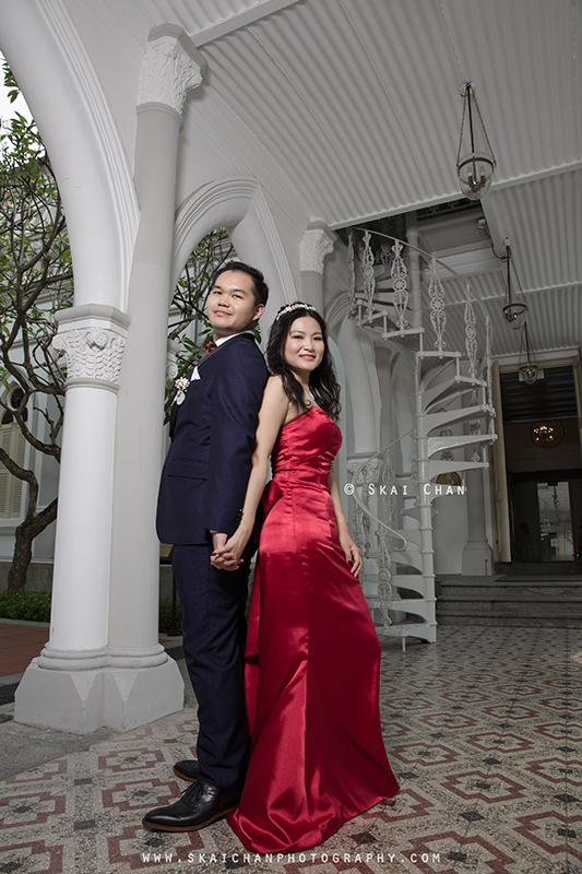 Pre-Wedding photoshoot session with Leslie & Sally at CHIJMES Pre-Wedding photoshoot session with Leslie & Sally at CHIJMES