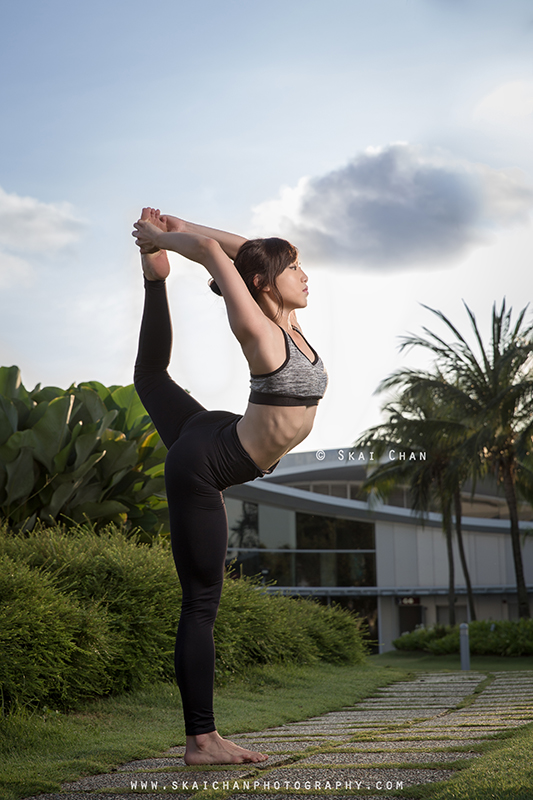 Yoga portrait photoshoot session with Sharon Ng En Hui at Vivocity Rooftop Yoga portrait photoshoot session with Sharon Ng En Hui at Vivocity Rooftop