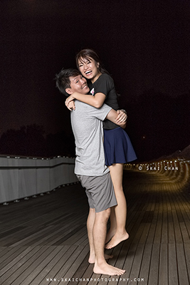 Outdoor High-End Night Couple Photoshoot - Couple: Shengyang & Huiting @ Henderson Waves