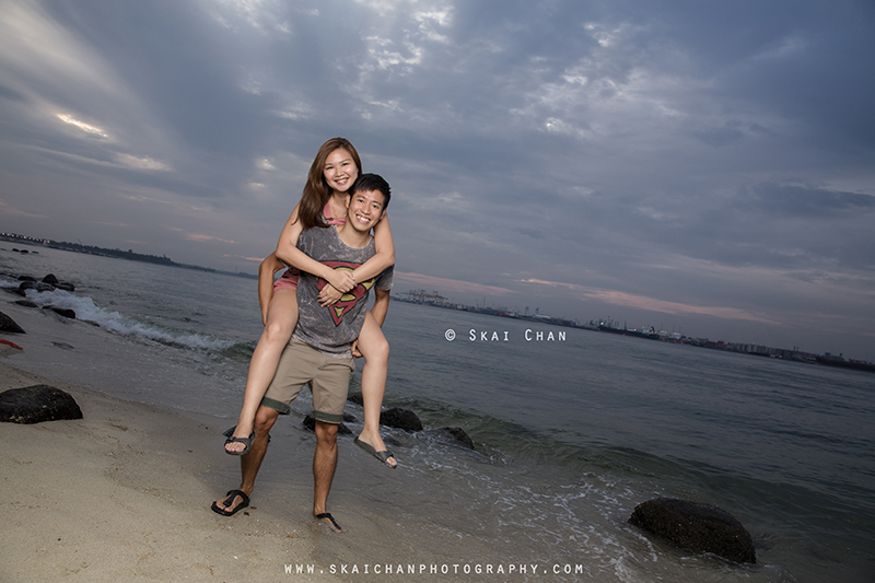 Sunset couple photoshoot session with Kaiwei & Stella at Punggol Ranch Sunset couple photoshoot session with Kaiwei & Stella at Punggol Ranch