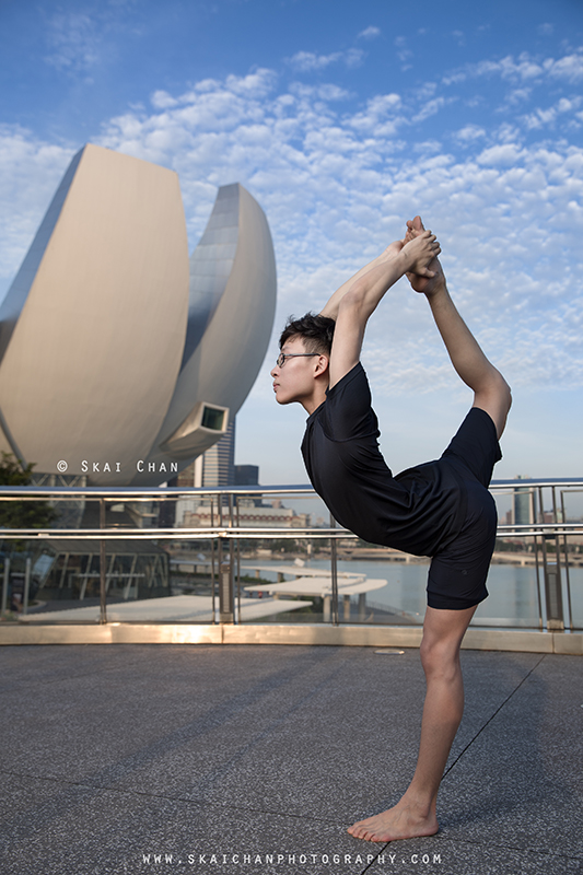 Outdoor Yoga portrait photoshoot session with Bai Jia Wang at Helix Bridge Outdoor Yoga portrait photoshoot session with Bai Jia Wang at Helix Bridge