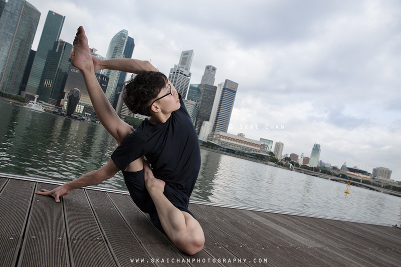 Outdoor Yoga portrait photoshoot session with Bai Jia Wang at Helix Bridge Outdoor Yoga portrait photoshoot session with Bai Jia Wang at Helix Bridge