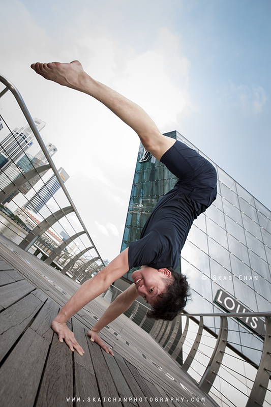 Outdoor Yoga portrait photoshoot session with Bai Jia Wang at Marina Bay Sands Outdoor Yoga portrait photoshoot session with Bai Jia Wang at Marina Bay Sands