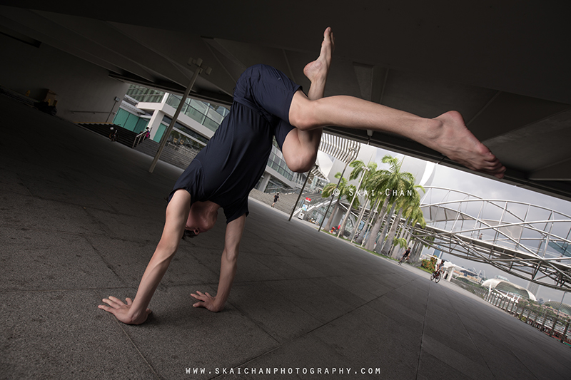 Outdoor Yoga portrait photoshoot session with Bai Jia Wang at Marina Bay Sands Outdoor Yoga portrait photoshoot session with Bai Jia Wang at Marina Bay Sands