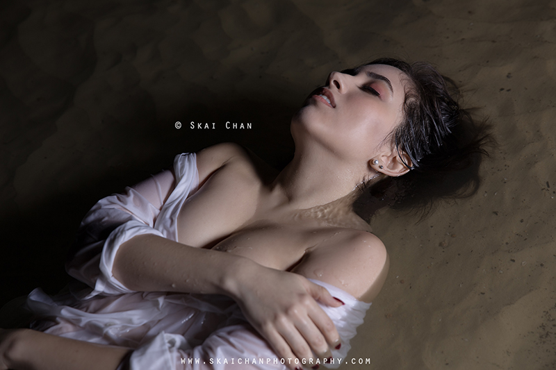 Night glamour photoshoot session with Val G at Palawan Beach (Sentosa)