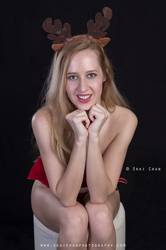 Sexy Christmas themed photoshoot session with Zuzi Novakova at makeshift studio @ Pearl's Hill Terrace Sexy Christmas themed photoshoot session with Zuzi Novakova at makeshift studio @ Pearl's Hill Terrace