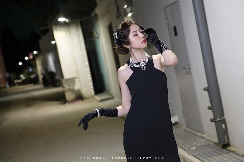 Vintage themed retro style night photoshoot session with Hilary at Ann Siang Hill Park (back alley) Vintage themed retro style night photoshoot session with Hilary at Ann Siang Hill Park (back alley)