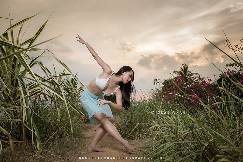 Sunset bikini dance photoshoot session with Jasmine Lim at Palawan Beach (Sentosa) Sunset bikini dance photoshoot session with Jasmine Lim at Palawan Beach (Sentosa)