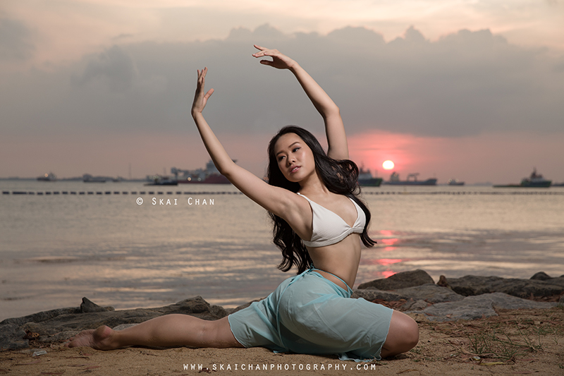Sunset bikini dance photoshoot session with Jasmine Lim at Palawan Beach (Sentosa) Sunset bikini dance photoshoot session with Jasmine Lim at Palawan Beach (Sentosa)