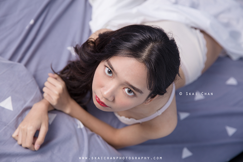 Boudoir portrait photoshoot session with Rina at Tanjong Pagar Boudoir portrait photoshoot session with Rina at Tanjong Pagar