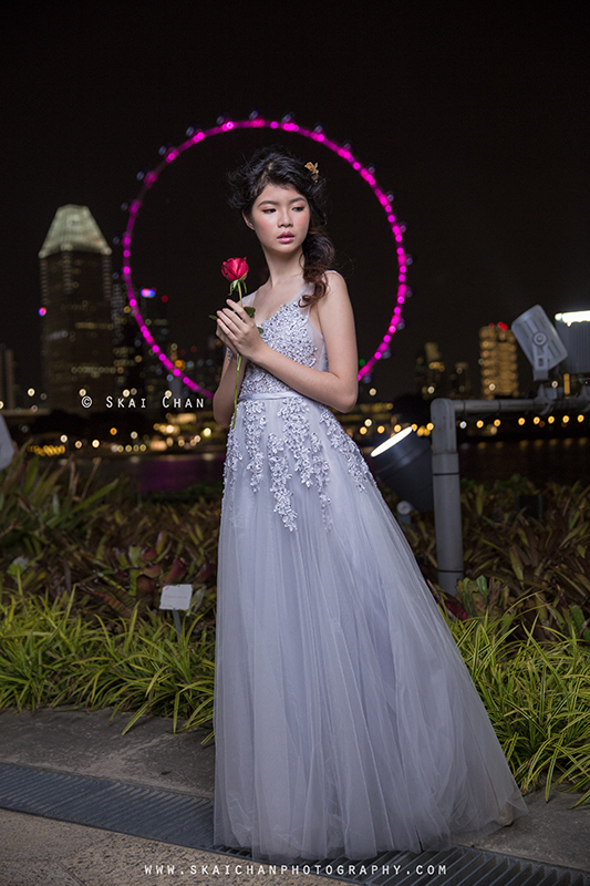 Night bridal photoshoot session with Robyn Skye at Gardens by the Bay Night bridal photoshoot session with Robyn Skye at Gardens by the Bay