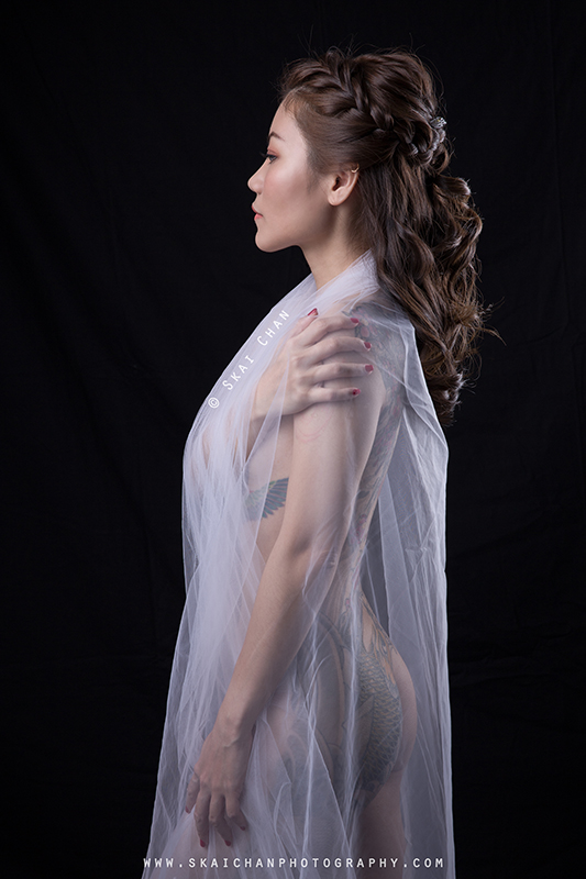 Implied nude art bridal photoshoot session with Eva Loa at photography studio (Tanjong Pagar) Implied nude art bridal photoshoot session with Eva Loa at photography studio (Tanjong Pagar)