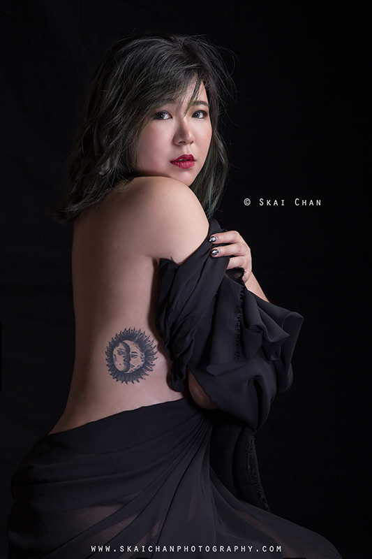 Tattoo art implied nude portrait photoshoot session with Isabelle Raphaela Leong at Tanjong Pagar (photography studio) Tattoo art implied nude portrait photoshoot session with Isabelle Raphaela Leong at Tanjong Pagar (photography studio)