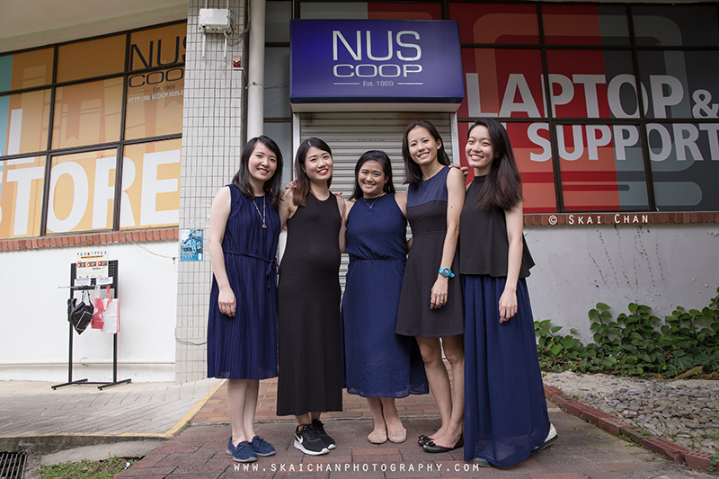 Friends portrait photoshoot session with Delphine & friends Seto at National University of Singapore (NUS) Friends portrait photoshoot session with Delphine & friends Seto at National University of Singapore (NUS)