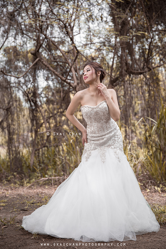 Stylish and edgy fashion bridal photoshoot session with Ivia Xiao Hui at Tampines Eco Green Stylish and edgy fashion bridal photoshoot session with Ivia Xiao Hui at Tampines Eco Green
