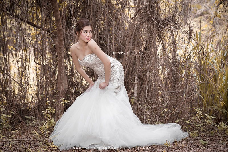 Stylish and edgy fashion bridal photoshoot session with Ivia Xiao Hui at Tampines Eco Green Stylish and edgy fashion bridal photoshoot session with Ivia Xiao Hui at Tampines Eco Green