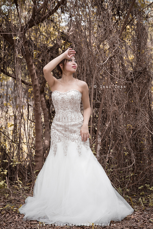 Stylish and edgy fashion bridal photoshoot session with Ivia Xiao Hui at Tampines Eco Green Stylish and edgy fashion bridal photoshoot session with Ivia Xiao Hui at Tampines Eco Green