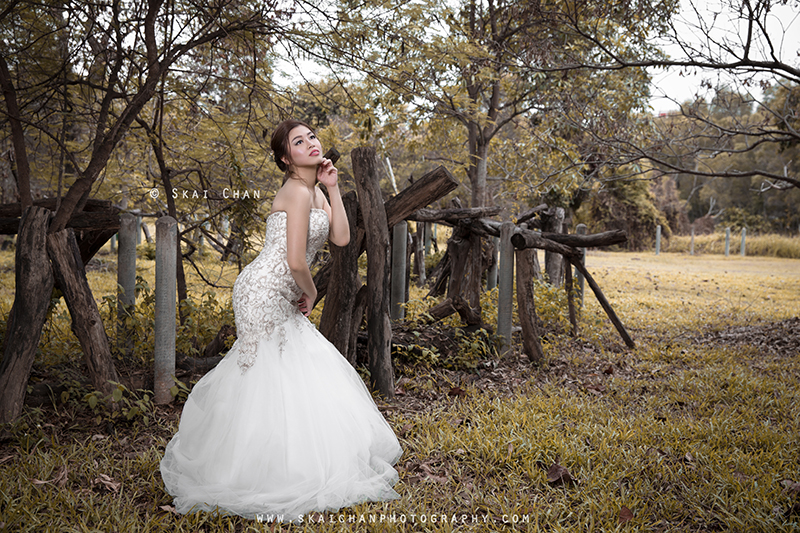 Stylish and edgy fashion bridal photoshoot session with Ivia Xiao Hui at Tampines Eco Green Stylish and edgy fashion bridal photoshoot session with Ivia Xiao Hui at Tampines Eco Green