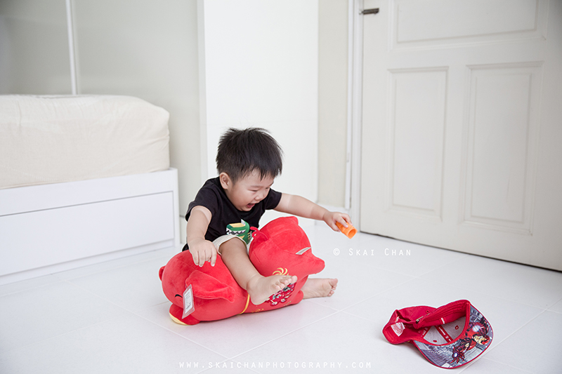 Indoor children photoshoot session with Nicholas Chan Jun En at home Indoor children photoshoot session with Nicholas Chan Jun En at home