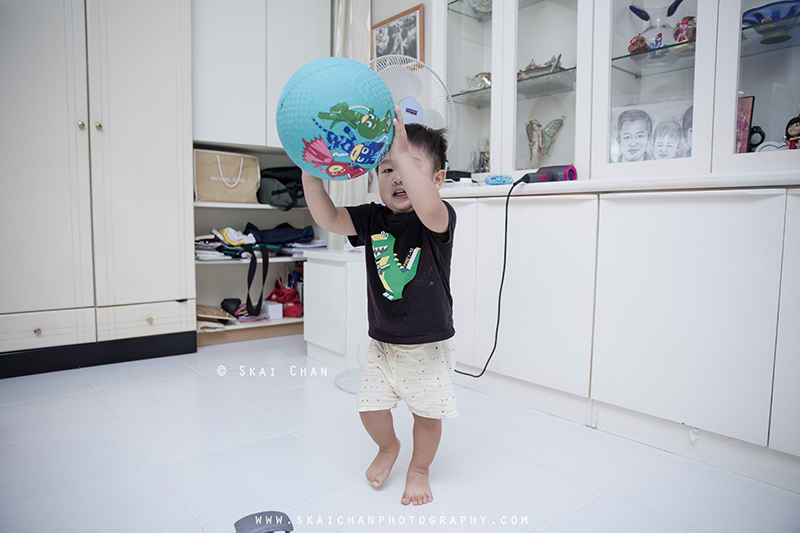 Indoor children photoshoot session with Nicholas Chan Jun En at home Indoor children photoshoot session with Nicholas Chan Jun En at home