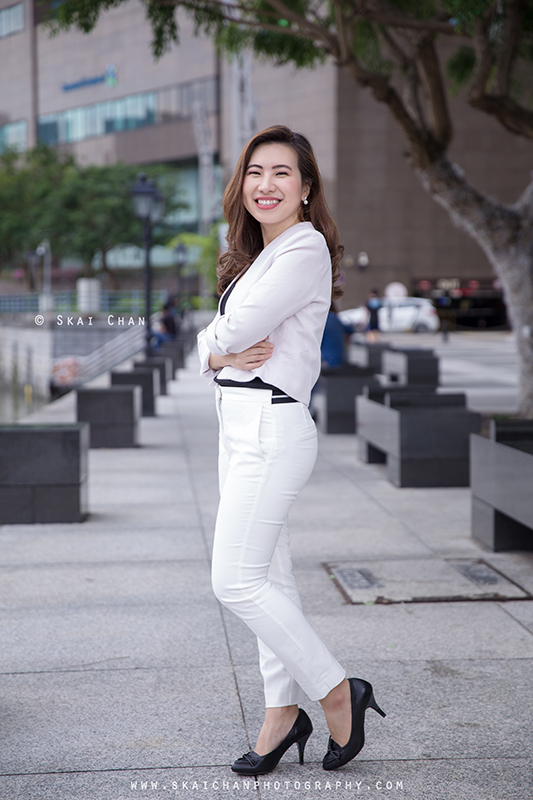 Corporate portrait photoshoot session with Ratna Juita at Raffles Place Park & Boat Quay Corporate portrait photoshoot session with Ratna Juita at Raffles Place Park & Boat Quay
