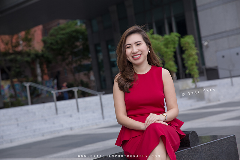 Modern corporate portrait photoshoot session with Ratna Juita at Boat Quay Modern corporate portrait photoshoot session with Ratna Juita at Boat Quay
