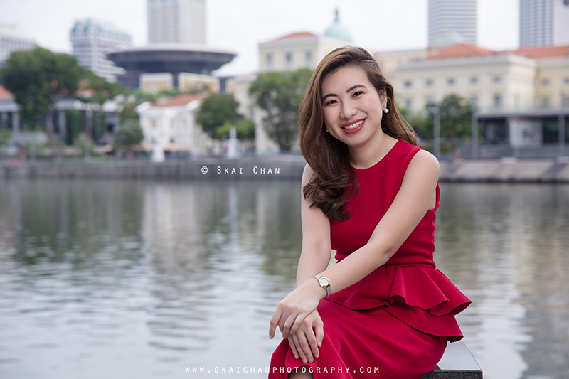 Modern corporate portrait photoshoot session with Ratna Juita at Boat Quay Modern corporate portrait photoshoot session with Ratna Juita at Boat Quay