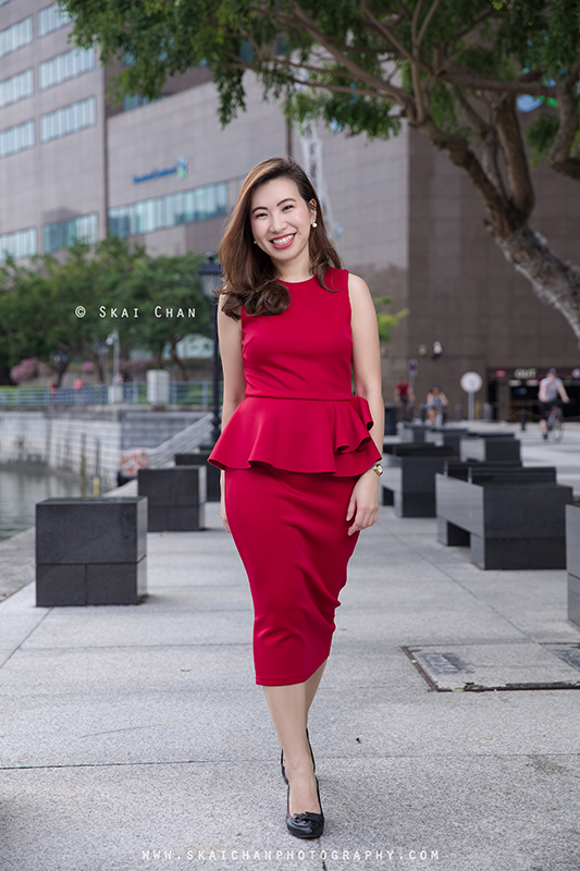 Modern corporate portrait photoshoot session with Ratna Juita at Boat Quay Modern corporate portrait photoshoot session with Ratna Juita at Boat Quay