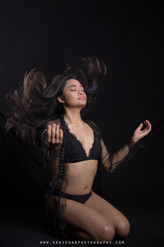 Lingerie photoshoot session with Tantiara Rosli at Tanjong Pagar (photography studio) Lingerie photoshoot session with Tantiara Rosli at Tanjong Pagar (photography studio)