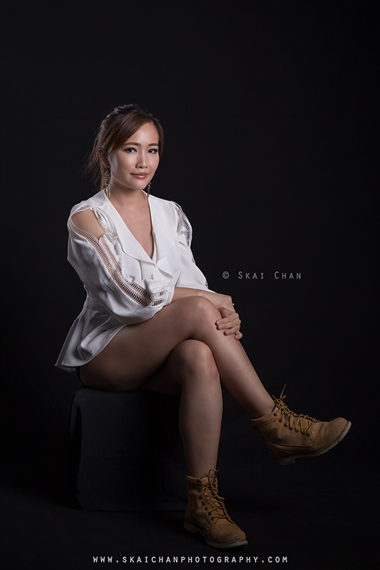 Corporate portrait photoshoot session with Hair and Makeup Artist (HMUA) Ivy Tan at Tanjong Pagar (photography studio) Corporate portrait photoshoot session with Hair and Makeup Artist (HMUA) Ivy Tan at Tanjong Pagar (photography studio)