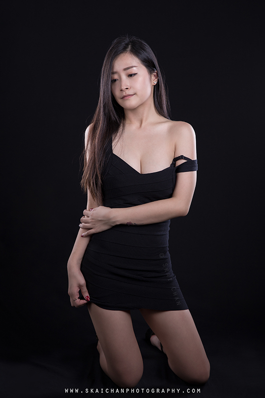 Glamour & sexy fashion portrait photoshoot session with Huiqing at Tanjong Pagar (photography studio) Glamour & sexy fashion portrait photoshoot session with Huiqing at Tanjong Pagar (photography studio)