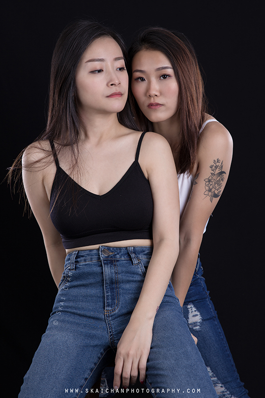 Edgy friends / sisters themed photoshoot session with Huiqing and Jasmine Tan at Tanjong Pagar (photography studio) Edgy friends / sisters themed photoshoot session with Huiqing and Jasmine Tan at Tanjong Pagar (photography studio)